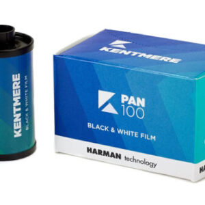 KENTMERE HARMAN PELLICOLA BW PAN 100 135-36 POSE