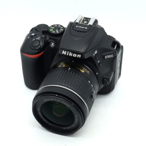NIKON D5600 KIT 18-55mm F3.5/5.6 AF-P VR M.6213396